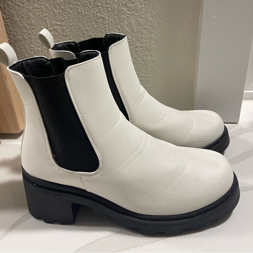 White and black combat style slip on bootie Sz 8.5